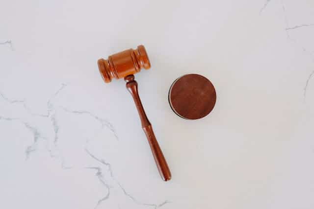 lawyer gavel